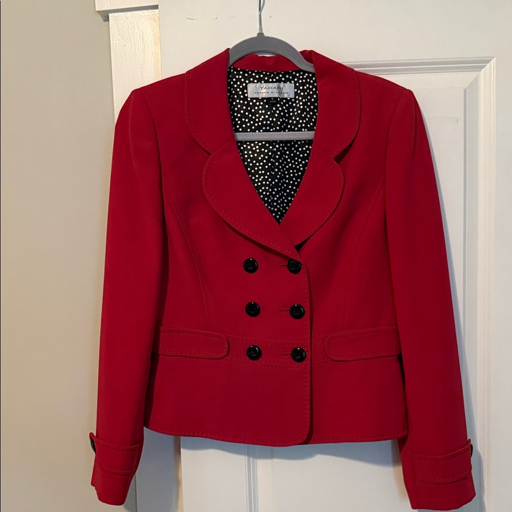 Tahari ASL Vibrant Red Double-Breasted Blazer
PTP 20, L21